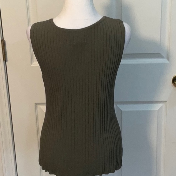 CHICO’S TANK TOP NWOT SIZE 2 (10-12) LARGE - Picture 3 of 4